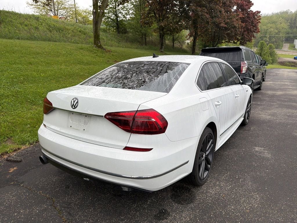 2017 Volkswagen Passat 1.8T R-Line