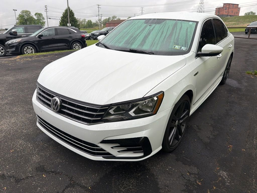 2017 Volkswagen Passat 1.8T R-Line