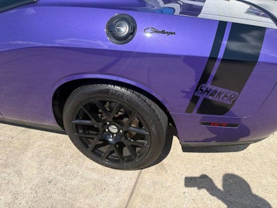 2016 Dodge Challenger R/T Shaker