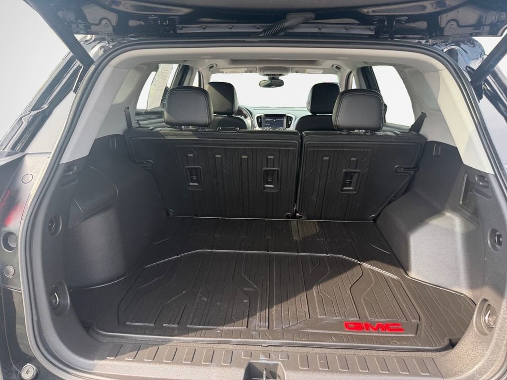 2023 GMC Terrain SLT - Photo 25