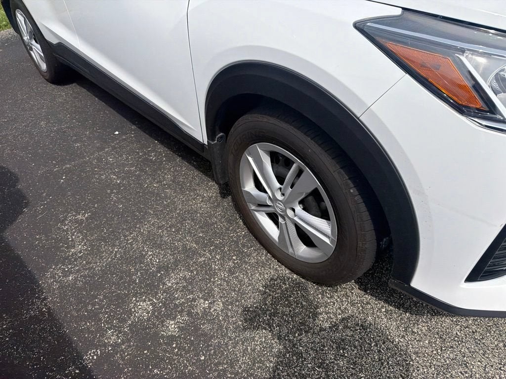 2024 Nissan Kicks S Xtronic CVT