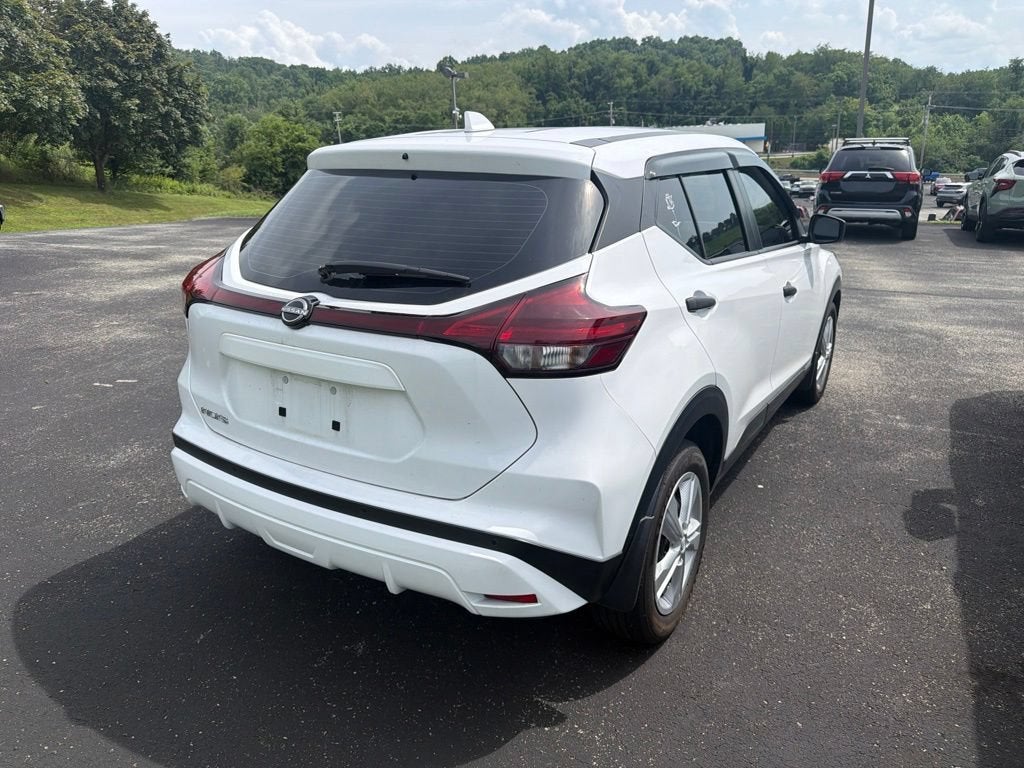 2024 Nissan Kicks S Xtronic CVT