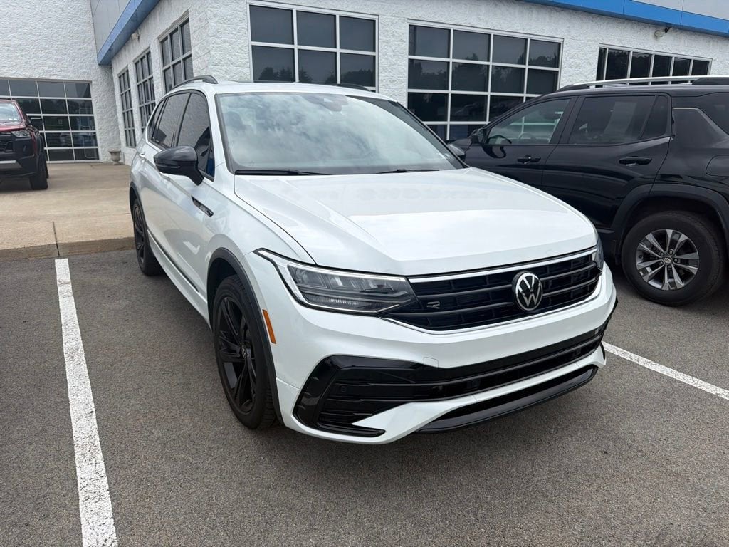 2023 Volkswagen Tiguan 2.0T SE R-Line Black