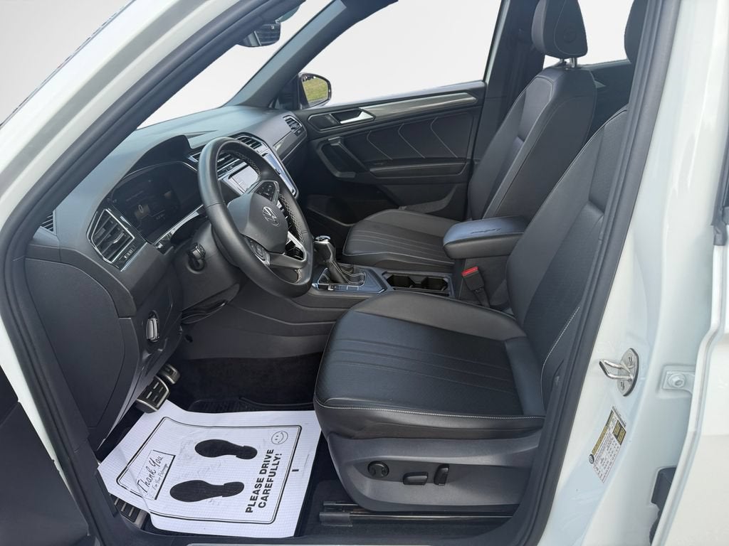 2023 Volkswagen Tiguan 2.0T SE R-Line Black
