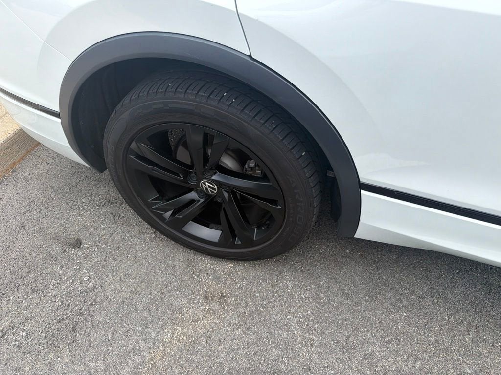 2023 Volkswagen Tiguan 2.0T SE R-Line Black