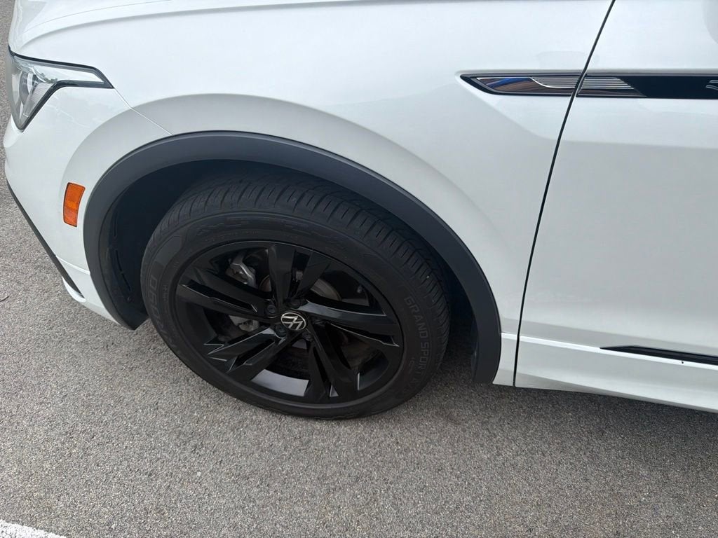 2023 Volkswagen Tiguan 2.0T SE R-Line Black