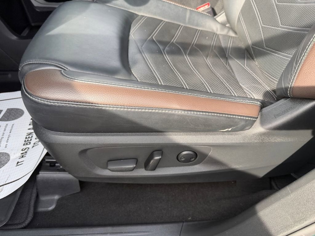 2023 Nissan Pathfinder Platinum 4WD