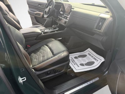 2023 Nissan Pathfinder Platinum 4WD