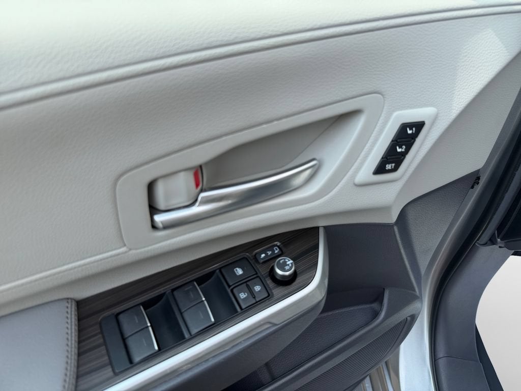 2024 Toyota Sienna Limited