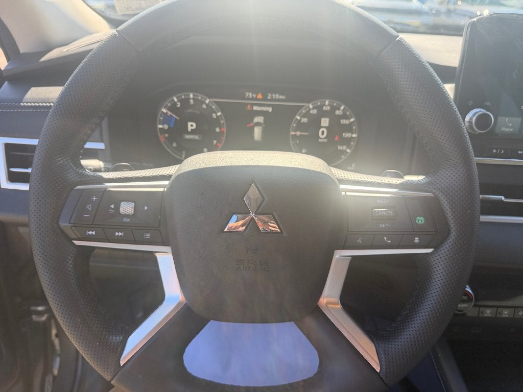 2022 Mitsubishi Outlander SE
