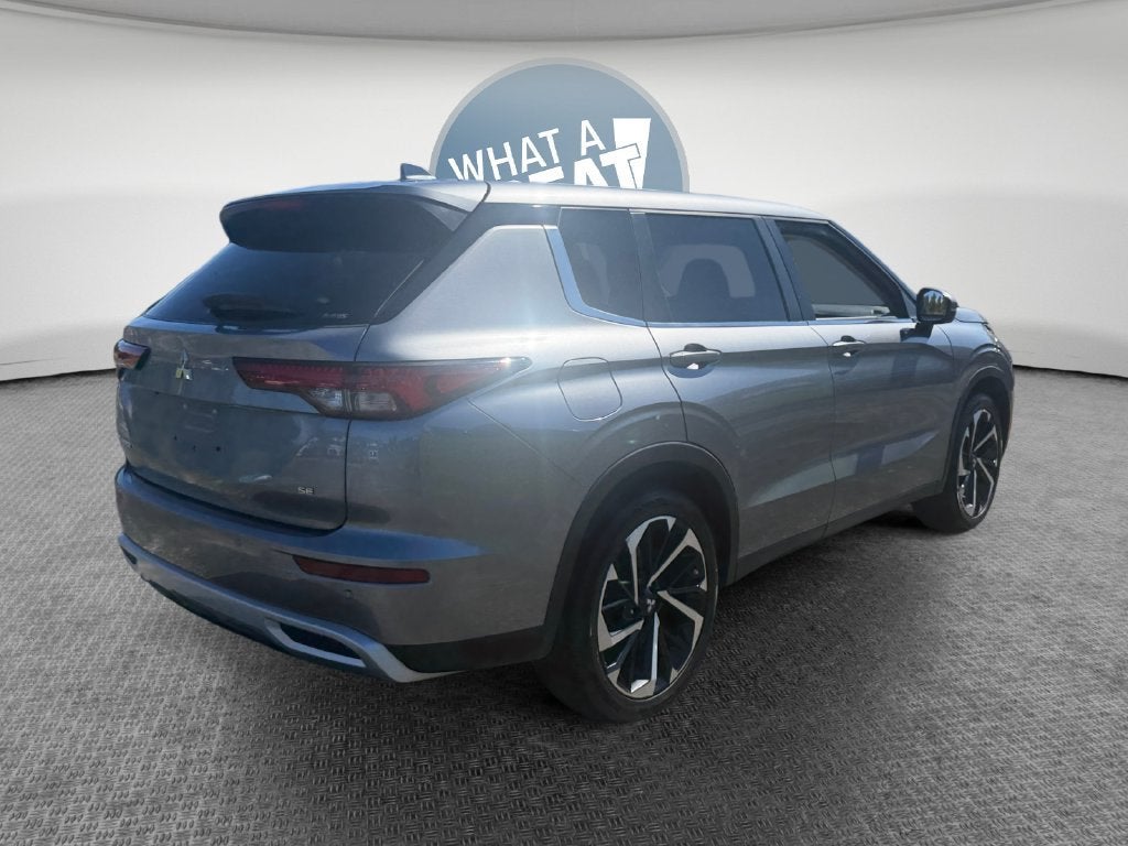 2022 Mitsubishi Outlander SE