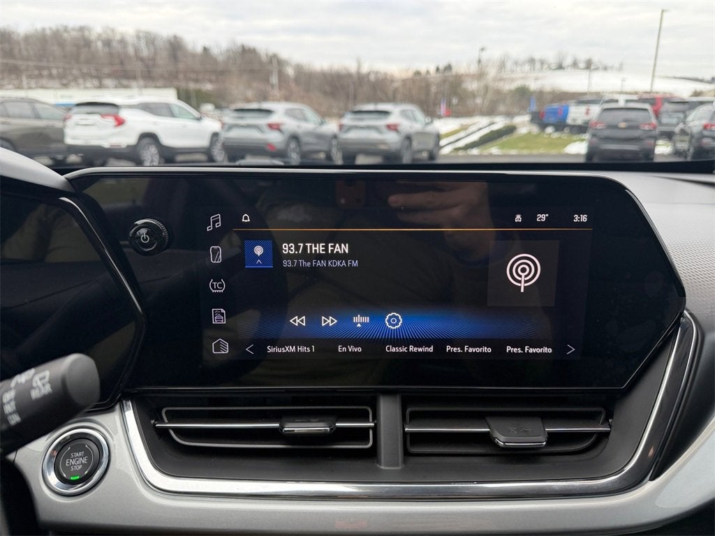 2025 Chevrolet Trax LT