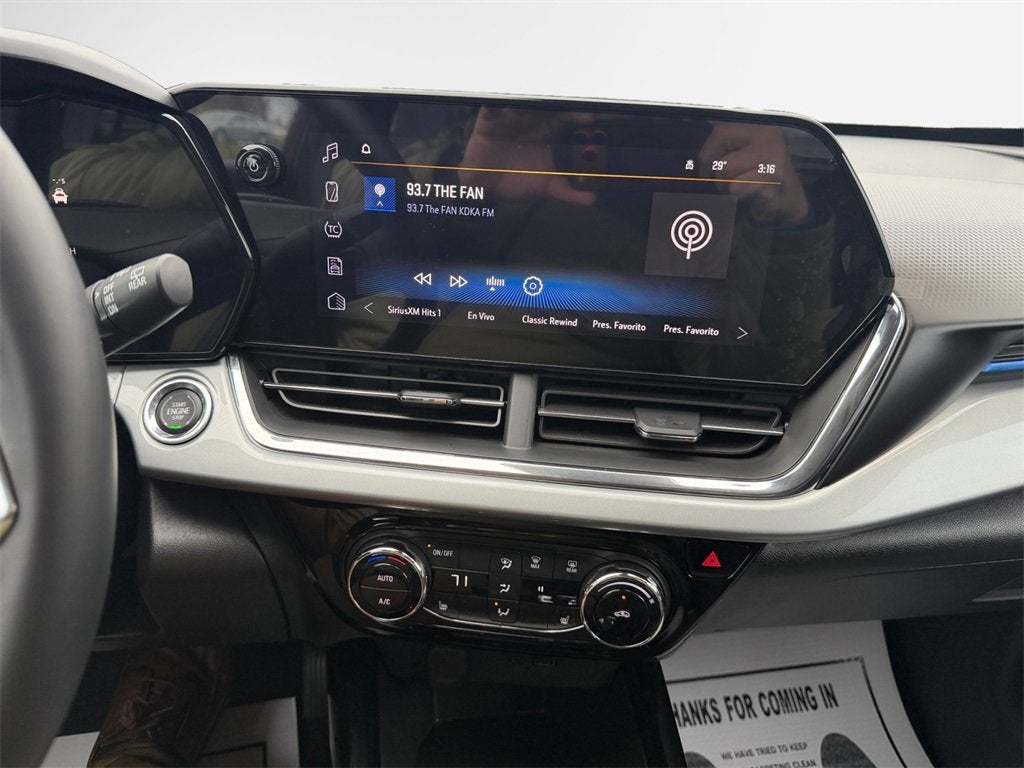 2025 Chevrolet Trax LT