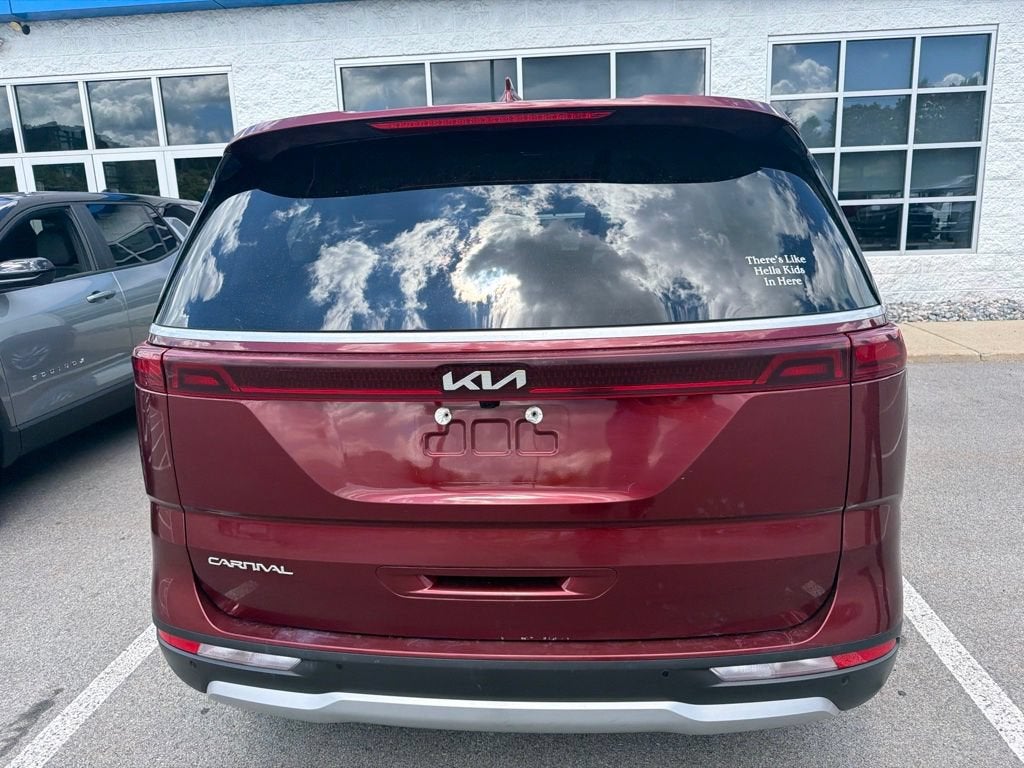 2023 Kia Carnival LX