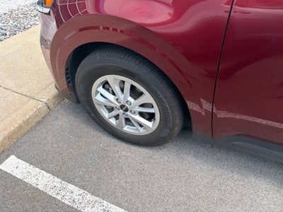 2023 Kia Carnival LX